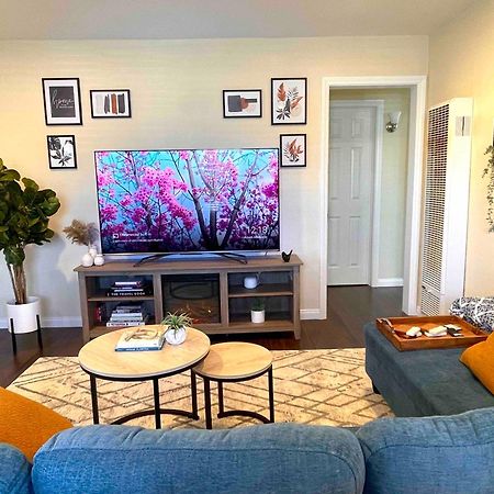 Burbank Hidden Gem Apartment Exterior photo